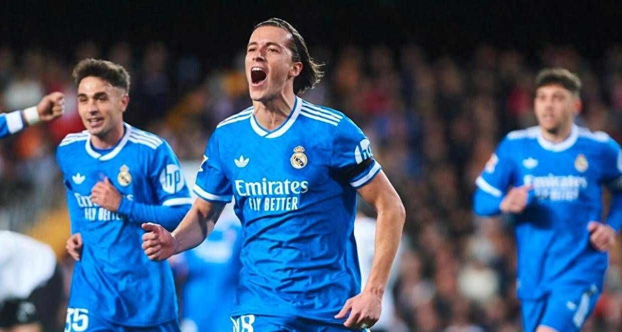 离谱！托特纳姆围绕中超豪取连胜集结日瓦伦西亚备战西甲，孟菲斯灰熊今夜复出首秀